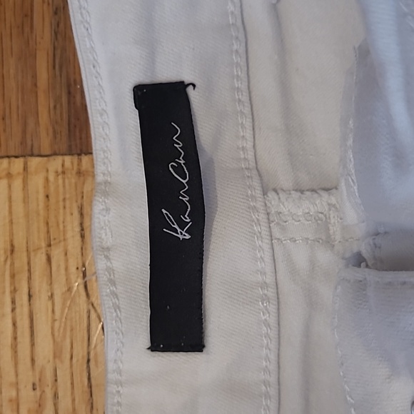 KanCan White Shorts - Picture 2 of 4